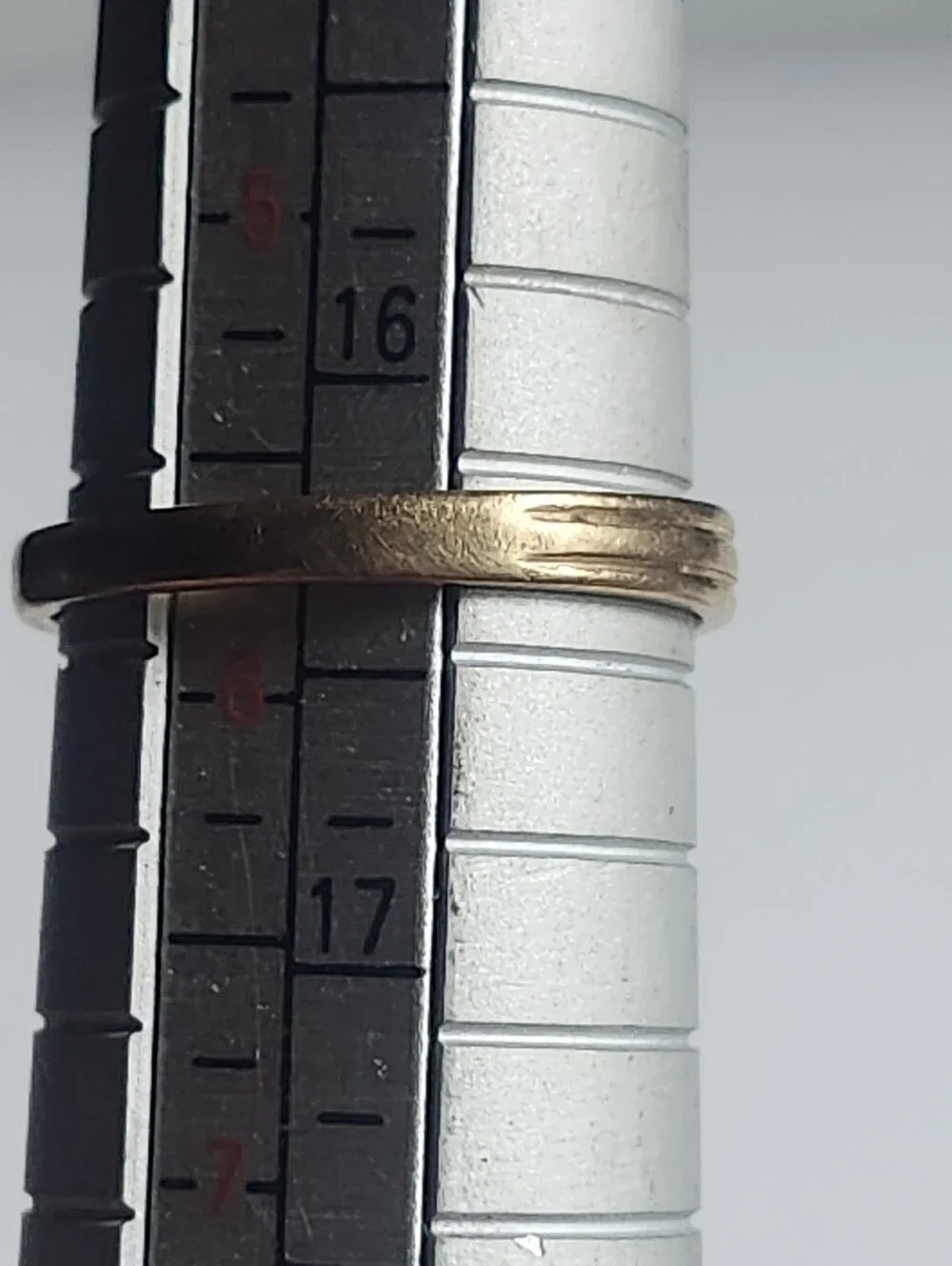 Blue Fire 14K Gold  Band Ring - Size 5.5